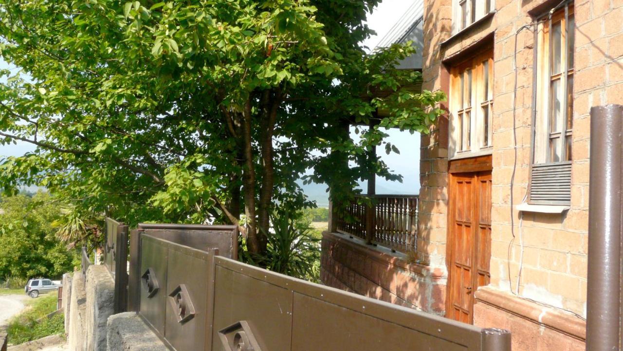 Готель Eco House Sabero Akhmeta Екстер'єр фото